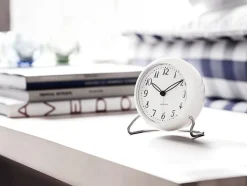 Arne Jacobsen Clocks Ure & Vejrstationer<AJ LK bordur, hvid/hvid, Ø 11 cm, alarm