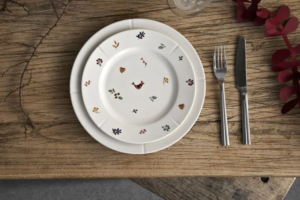 Lyngby Porcelæn Julestel<GC Cottage Tallerken Ø23 cm hvid m. deko