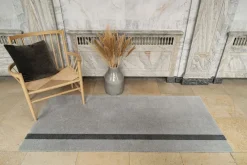 Tica Copenhagen Gulvtæpper<Løber, 90x200 cm, stripe vertical lysegrå/steelgrey