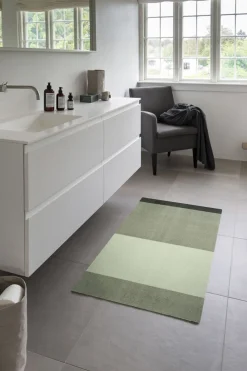 Tica Copenhagen Gulvtæpper<Løber, 67x120 cm, stripes-horizon lys/støvet og mørkegrøn