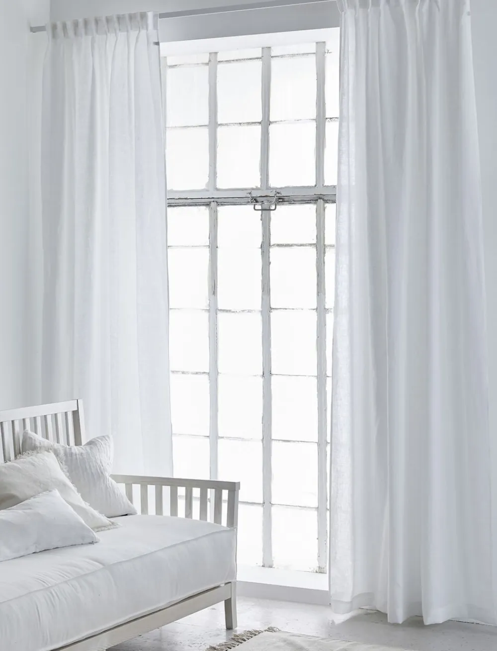 Himla Gardiner<Sunshine Curtain with HT