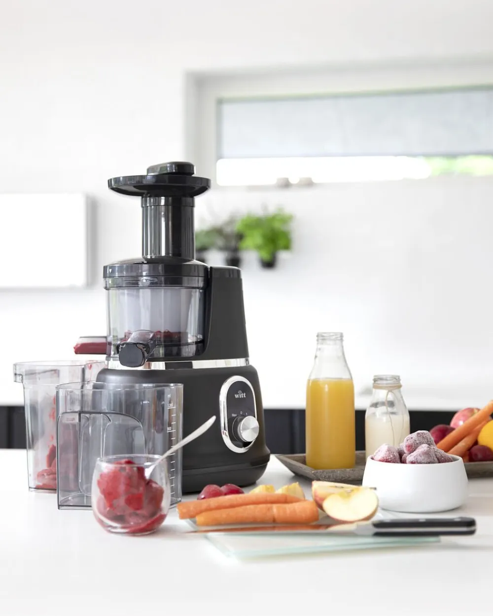 Witt Køkkenmaskiner<PREMIUM SLOWJUICER BLACK